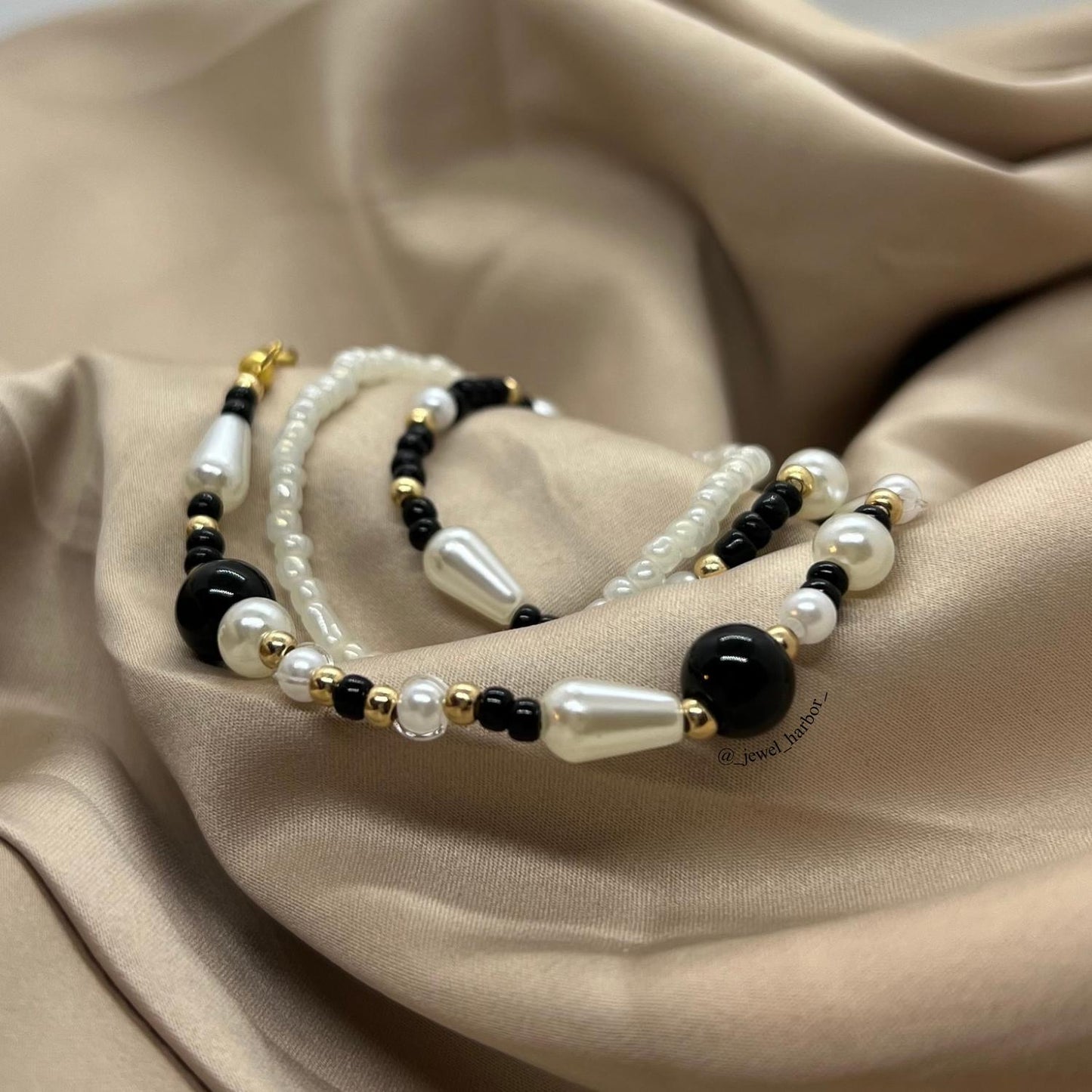 Ophelia Black